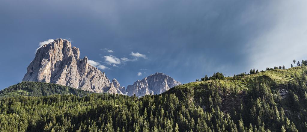 Dorfhotel Beludei Santa Cristina Val Gardena Exteriör bild