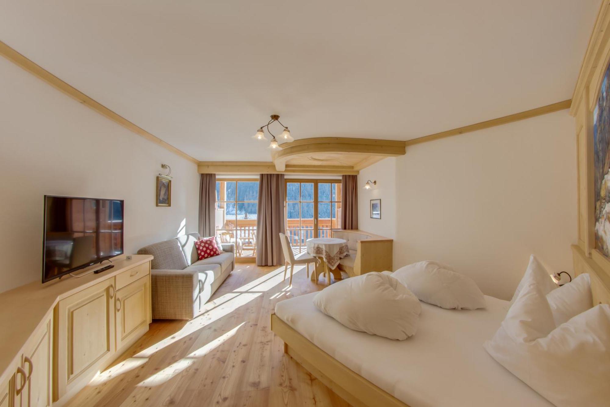 Dorfhotel Beludei Santa Cristina Val Gardena Rum bild