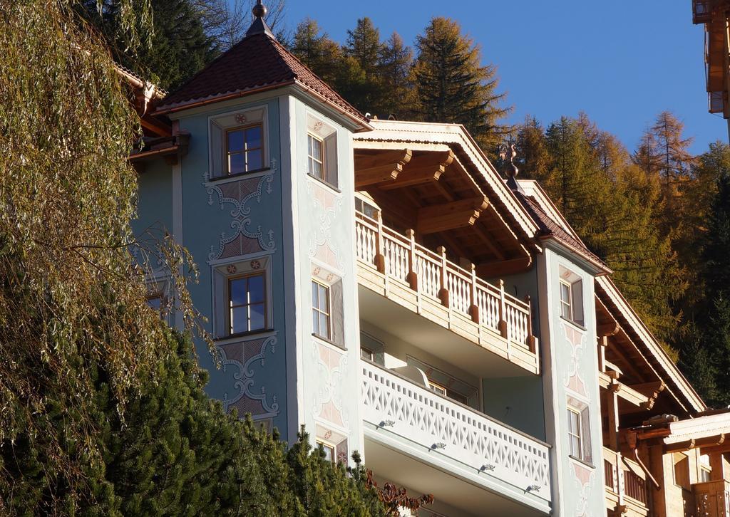 Dorfhotel Beludei Santa Cristina Val Gardena Exteriör bild